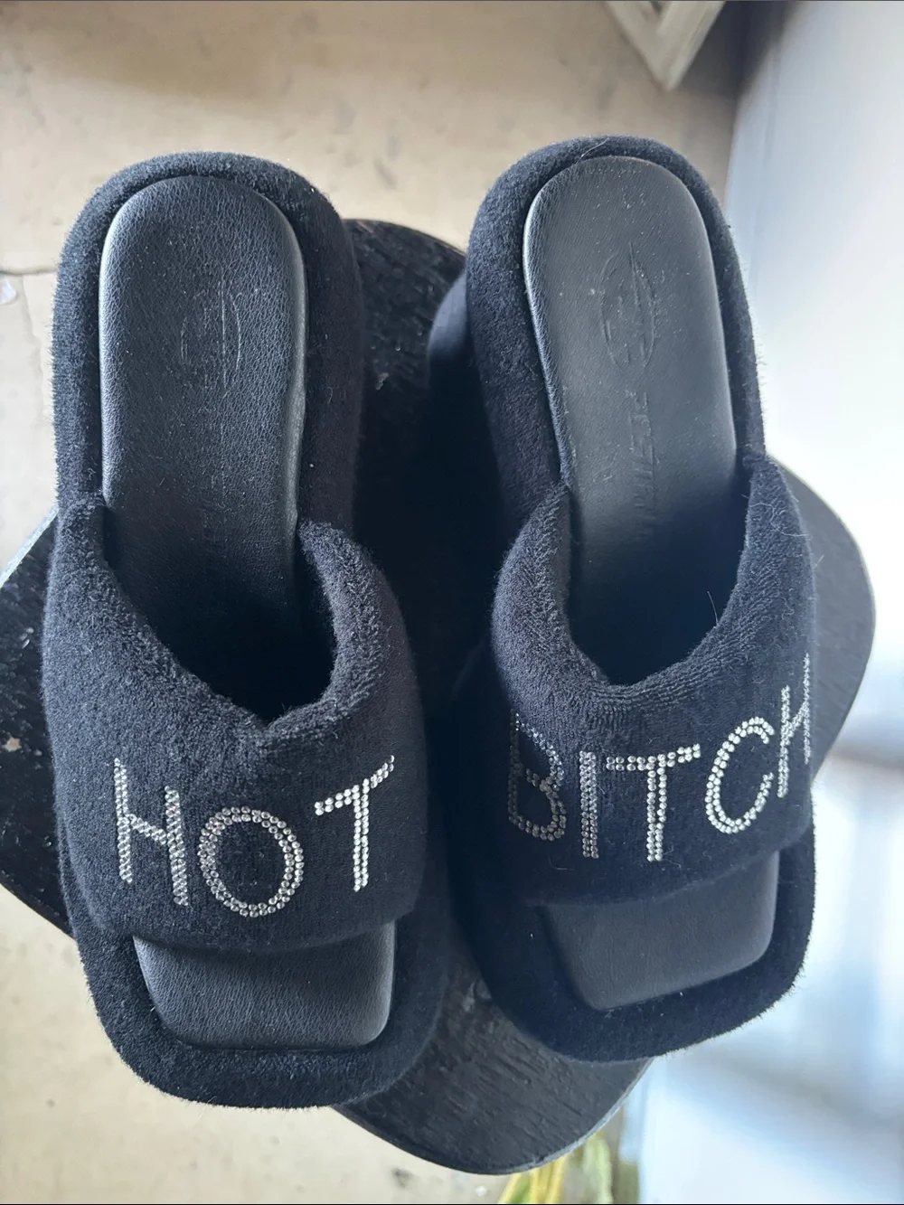 Dolls Kill Poster Grl “THAT'S MY NAME”Platform Slides Size 6 NWOB